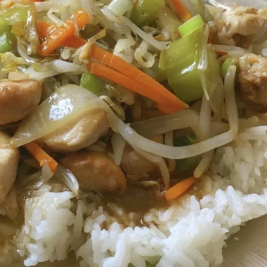 Delicious Cantonese Chicken Fried Noodles served in a cozy settings