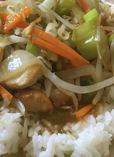 Delicious Cantonese Chicken Fried Noodles served in a cozy settings
